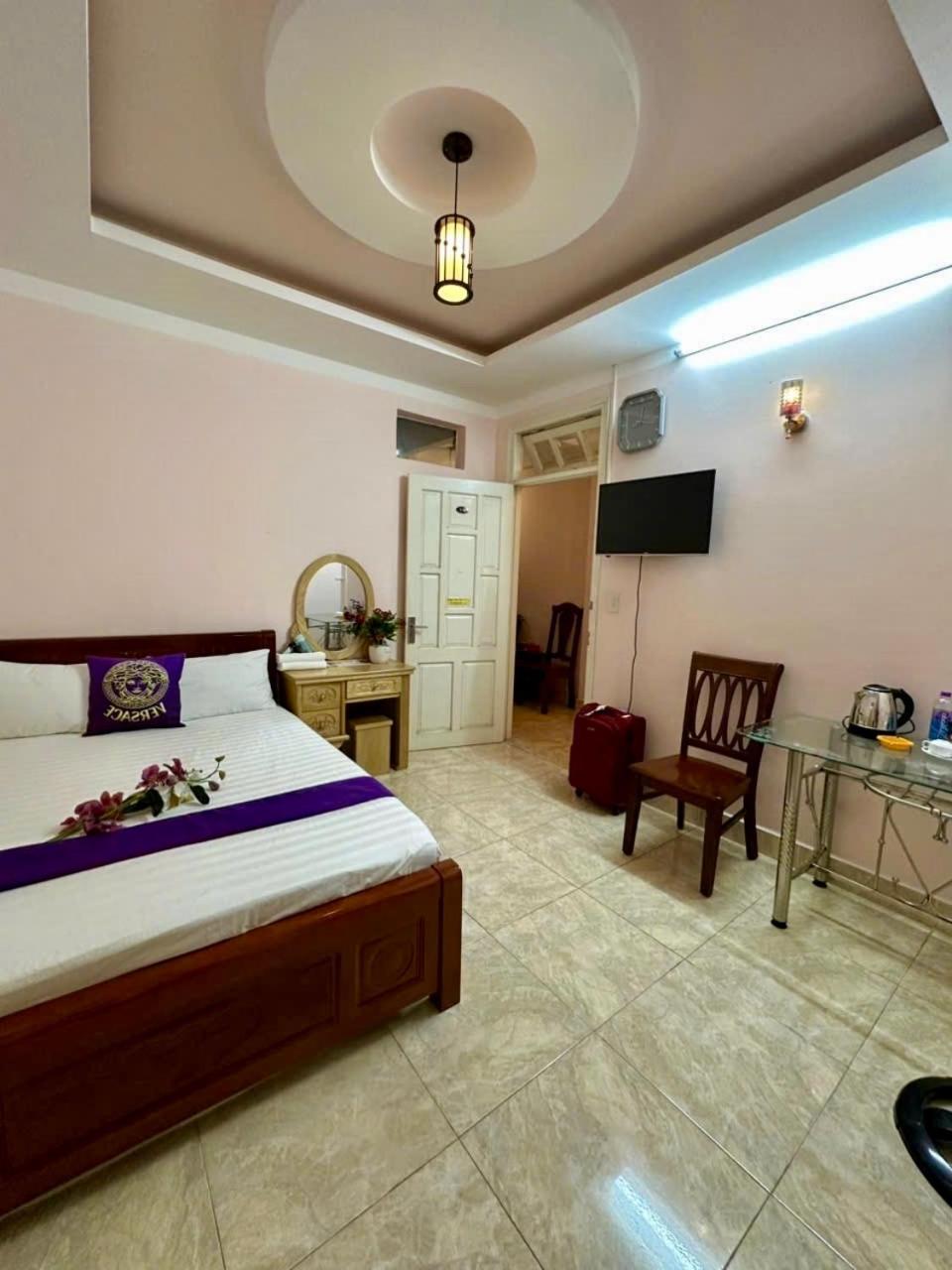Nha Nghi Nghia Nhan Dalat Exteriör bild